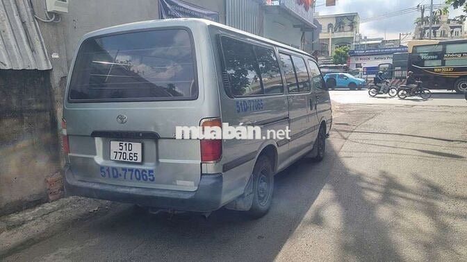 Toyota Hiace Van 2004 850kg Xám