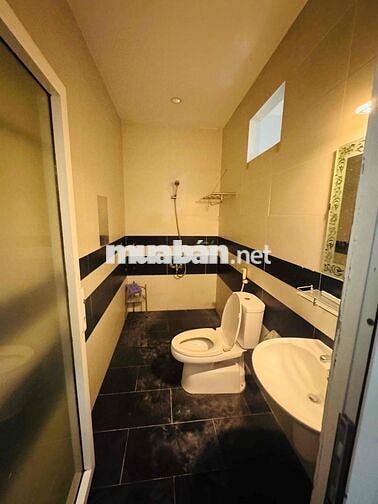 NHÀ RỘNG ĐẸP TX43 2PN 2WC GIÁ 7 TRIỆU