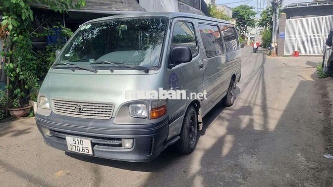 Toyota Hiace Van 2004 850kg Xám