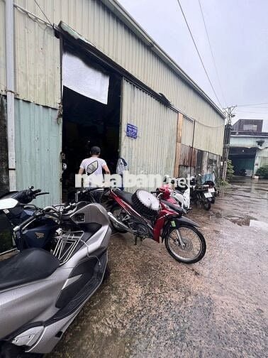 GIAO HÀNG XE MÁY VÀ PHỤ KHO