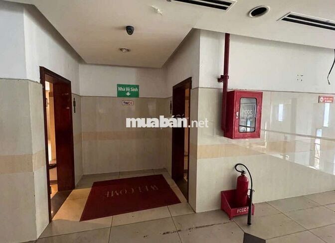 CHO THUÊ 1300M2 ĐẾN 5000M2 DƯỚI CHÂN CHUNG CƯ LẠC LONG QUÂN