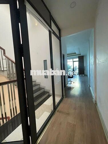 Chính chủ nhà 4 tầng mới cứng 5x21m hẻm 10m khu Vip Bình Lợi 