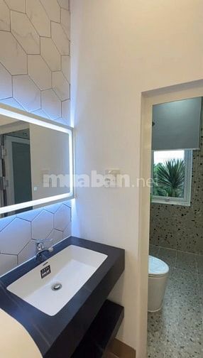 Nhà 1 trệt 2 lầu 210m2 ngay KCN nam Tân Uyên, Visip, BD (Giá 1tỷ690)