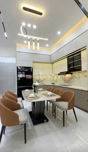 Nhà 1 trệt 2 lầu 210m2 ngay KCN nam Tân Uyên, Visip, BD (Giá 1tỷ690)
