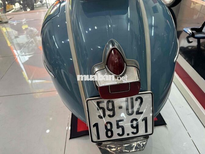 Piaggio Vespa Standard 1965 Xanh