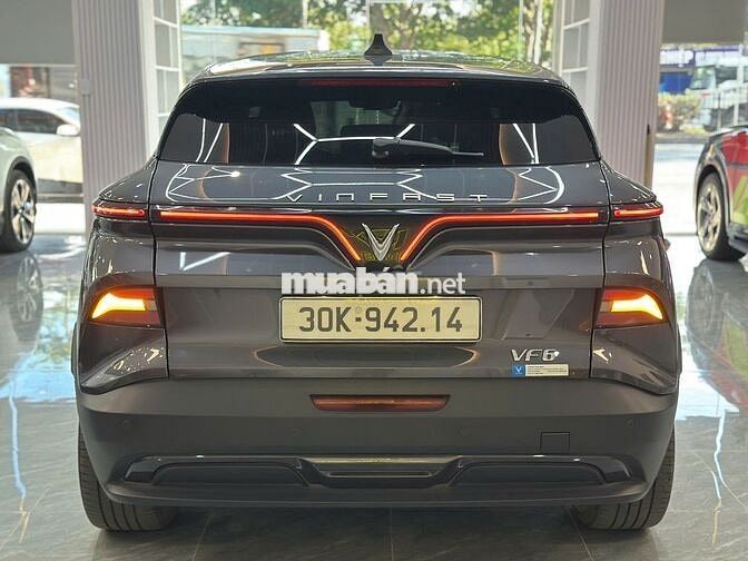 VinFast VF6 Plus 2024 Xám