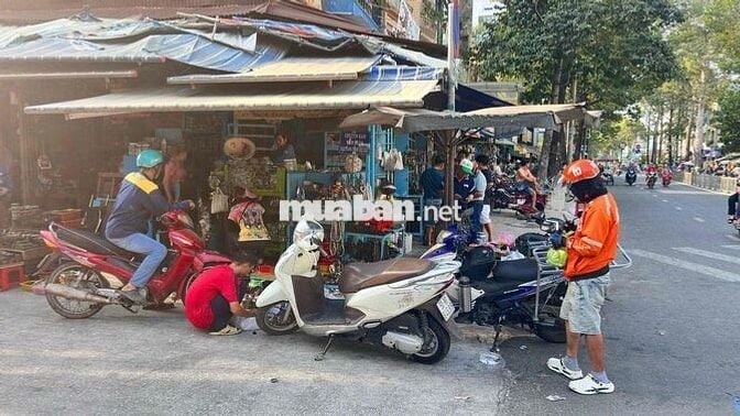 Tìm 1 Nam Lao Động Phổ Thông ( tuổi từ 18t-30t)