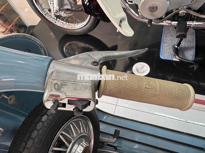 Piaggio Vespa Standard 1965 Xanh
