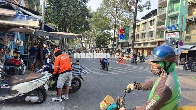 Tìm 1 Nam Lao Động Phổ Thông ( tuổi từ 18t-30t)