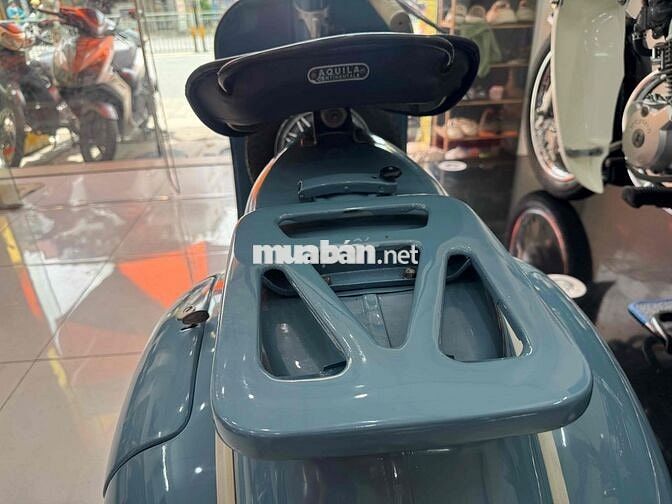 Piaggio Vespa Standard 1965 Xanh