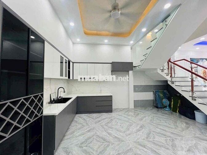 Tôi cần tiền cần bán căn nhà 1 lầu 1 trệt gần ngã 3 mỹ hạnh