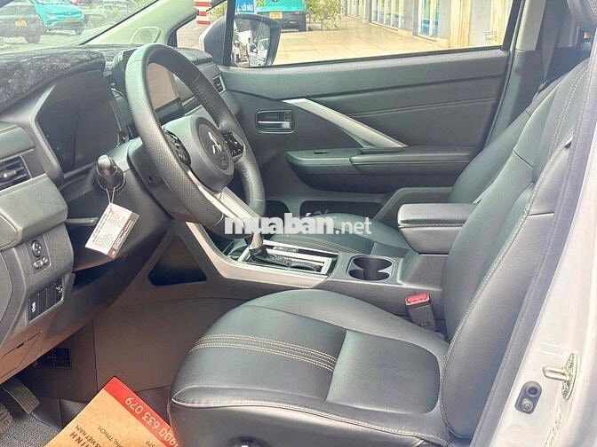 Mitsubishi Xpander Premium 2025 Trắng 21.000km