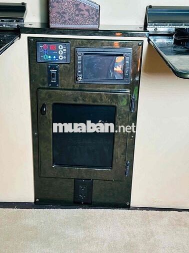 Mercedes Sprinter Midwest Của Mỹ Model 2018
