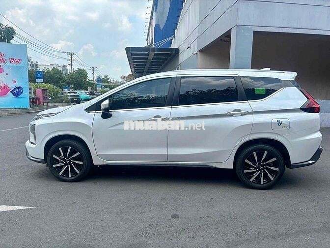 Mitsubishi Xpander Premium 2025 Trắng 21.000km