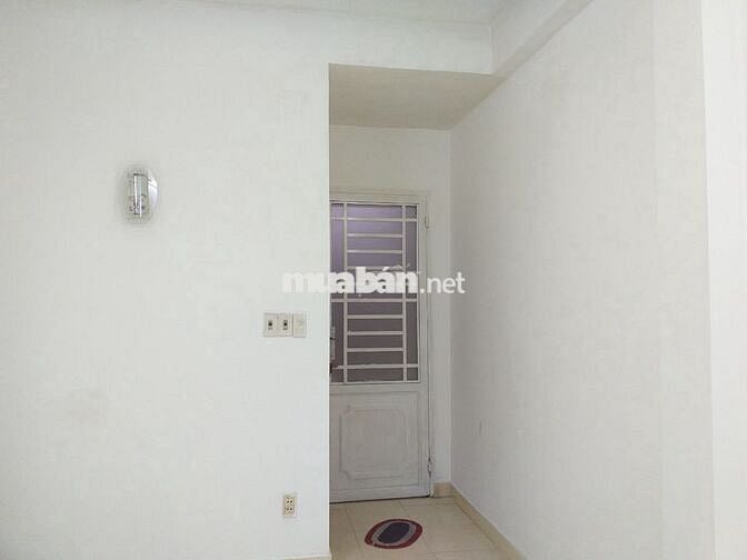 Phòng 20m2 tại hẻm 266 Tô Hiến Thành (Q10 cũ), giá 2.6 triệu