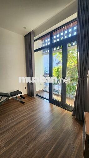 NHÀ 100M2 – GARA Ô TÔ – GẦN BIỂN – CHỈ 11.99 TỶ