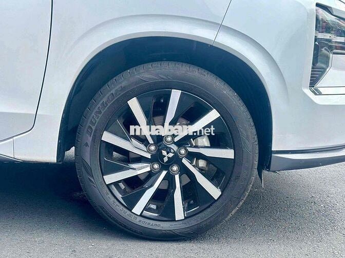 Mitsubishi Xpander Premium 2025 Trắng 21.000km