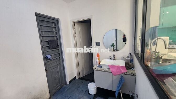 NHÀ 100M2 – GARA Ô TÔ – GẦN BIỂN – CHỈ 11.99 TỶ
