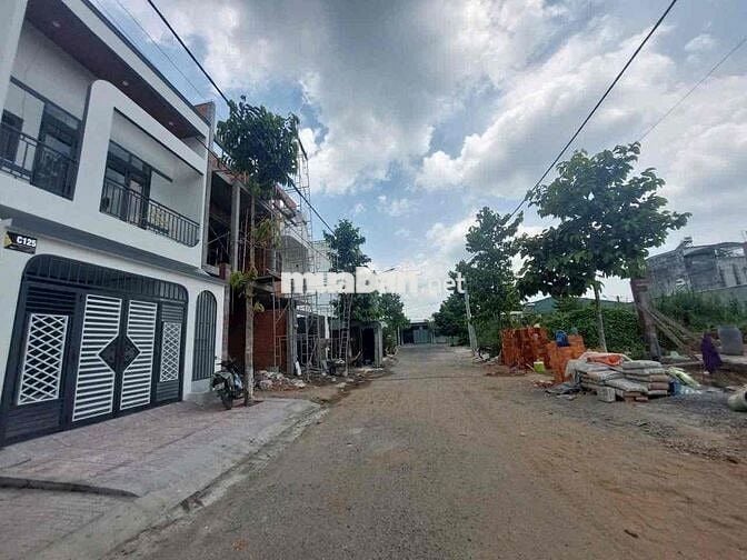 nhà p9,nay là phường long châu vĩnh long