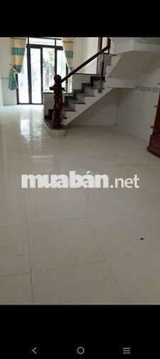nhà một lầu một trệt trên xe hơi tại Bình chuẩn