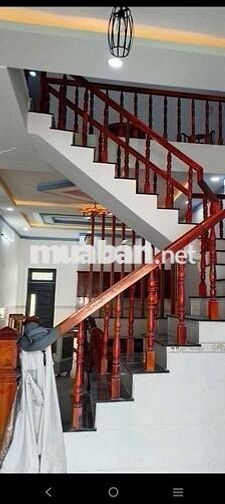 nhà một lầu một trệt trên xe hơi tại Bình chuẩn