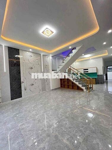 Nhà xây kiên cố, móng ép cọc ép, bán giá rẻ nhất thị trường