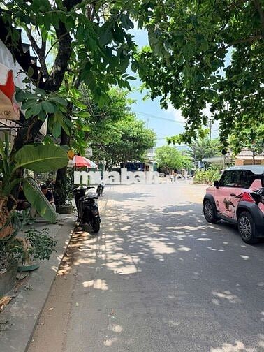 bán nhà 2 tầng đường Chơn Tâm gần trường Đại Học Sư Phạm