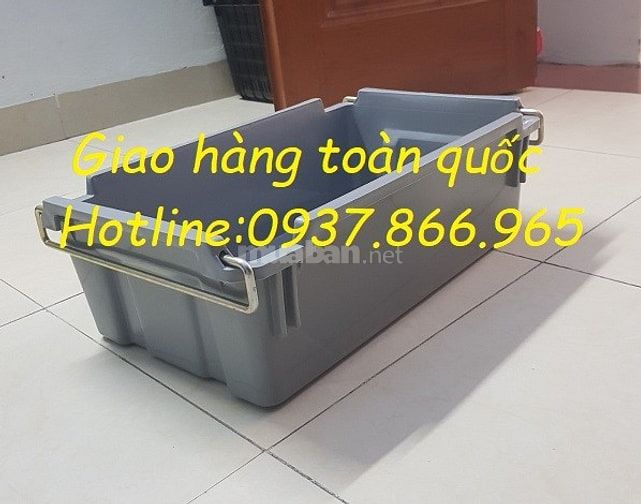 Tại Long Biên bán thùng đặc có quai sắt, thùng nhựa đặc, khay cơ khí