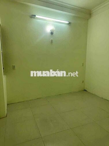 cho thuê nhà rộng thoáng 4,5x18  178/ đs 8 p11 GV 4pn 3wc giá 14tl