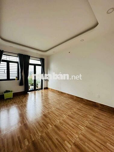 Cần cho thuê nhà PTMT .Đương Hà Chương .DT 4 x20 1 trệt 3Lầu 4PN 5WS .