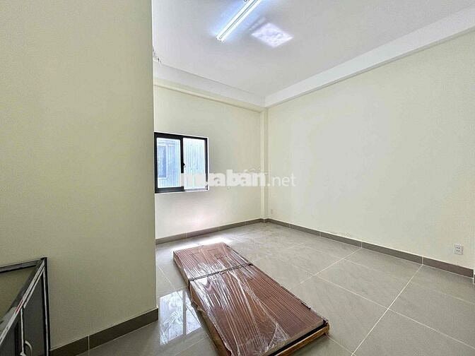 PHÒNG TRỌ GIÁ RẺ SIÊU ĐẸP BAO PHÍ - BAN CÔNG CỬA SỔ THOÁNG MÁT