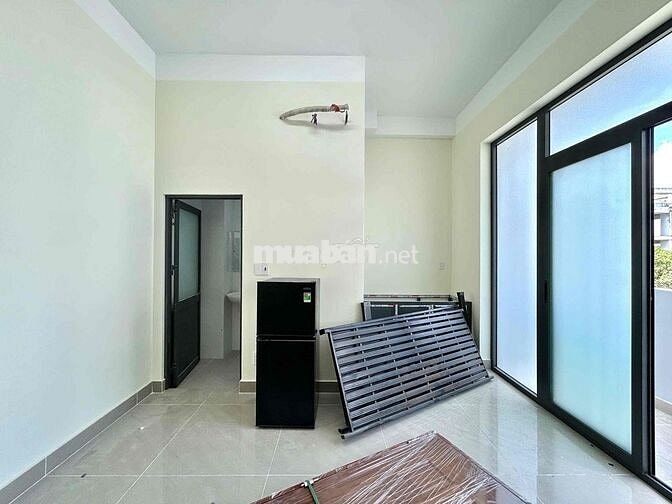 PHÒNG TRỌ GIÁ RẺ SIÊU ĐẸP BAO PHÍ - BAN CÔNG CỬA SỔ THOÁNG MÁT