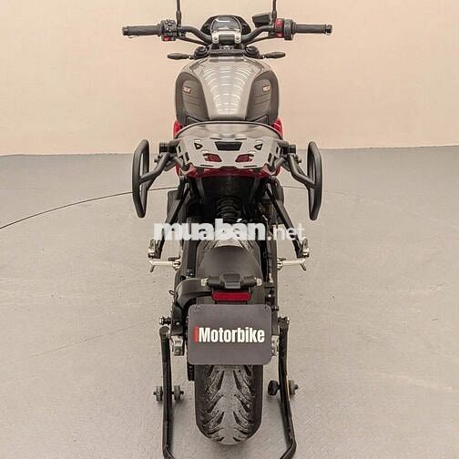TRIUMPH TRIDENT 660 - 2022 - 27.000KM 