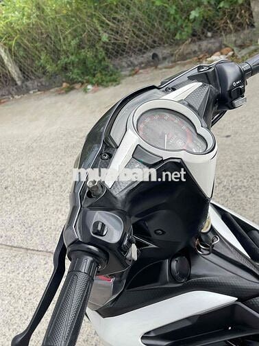 Yamaha Exciter 135 2014 Trắng đen
