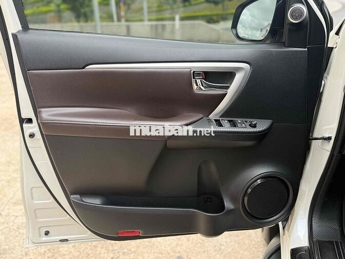 Toyota Fortuner 2019 Trắng