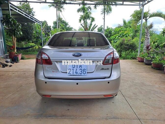 Ford Fiesta Số tự động Vàng cát
