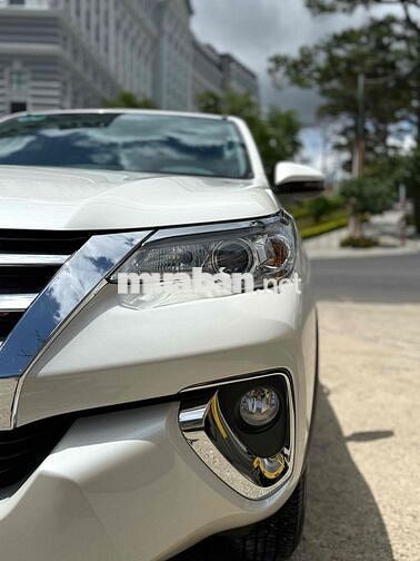 Toyota Fortuner 2019 Trắng