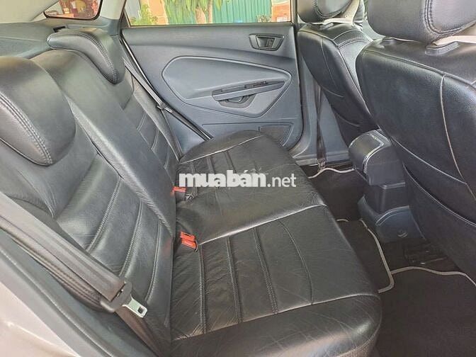 Ford Fiesta Số tự động Vàng cát