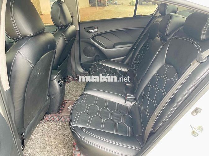 Kia K3 Trắng