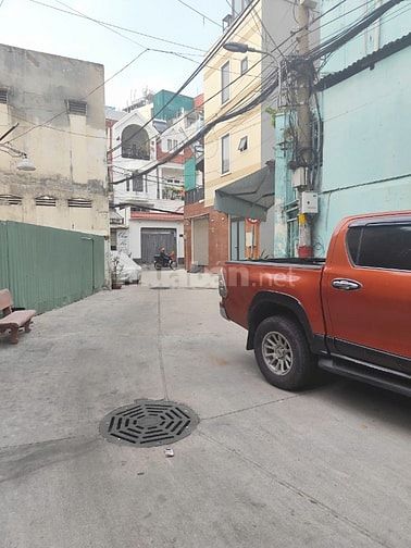 Bán gấp 80m2 ngang 5,5m đường Hồng Lạc phường 10 Tân Bình giá 6 tỷ.
