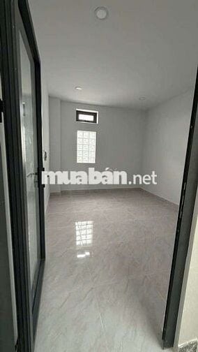 nhà mặt tiền Huỳnh Tấn Phát Q7