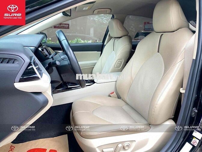 Toyota Camry 2020 2.0G Đen 107.000km