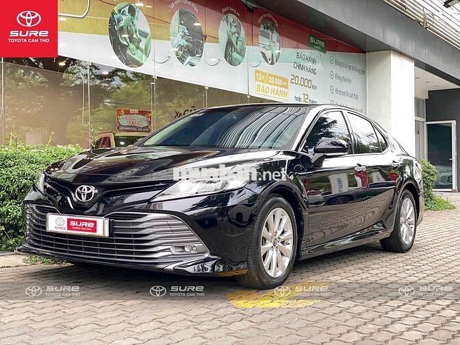 Toyota Camry 2020 2.0G Đen 107.000km