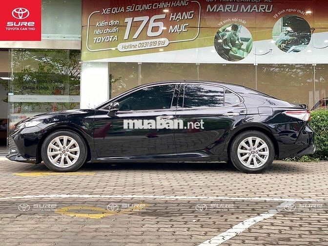 Toyota Camry 2020 2.0G Đen 107.000km