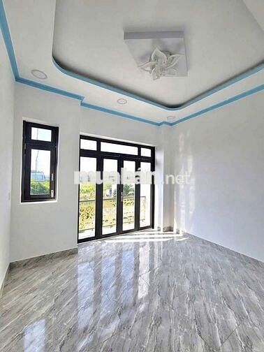 Nhà mới 1 trệt 1 lầu sân trước tớ sổ riêng cách Ql50 300m