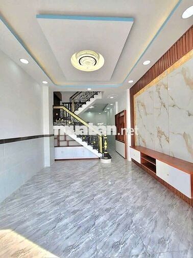Nhà mới 1 trệt 1 lầu sân trước tớ sổ riêng cách Ql50 300m