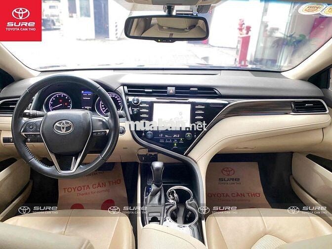 Toyota Camry 2020 2.0G Đen 107.000km