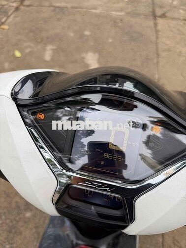 Honda SH 125 ABS Trắng 8000 km