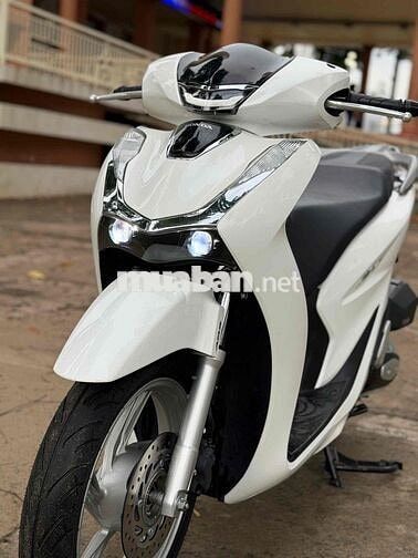 Honda SH 125 ABS Trắng 8000 km