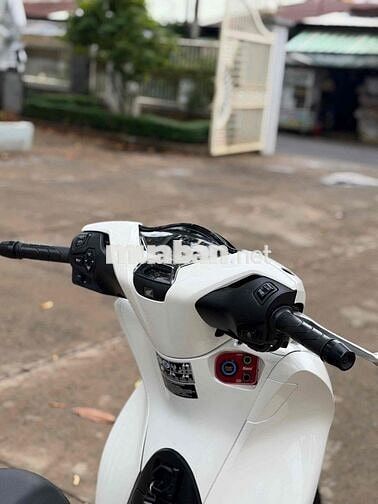 Honda SH 125 ABS Trắng 8000 km